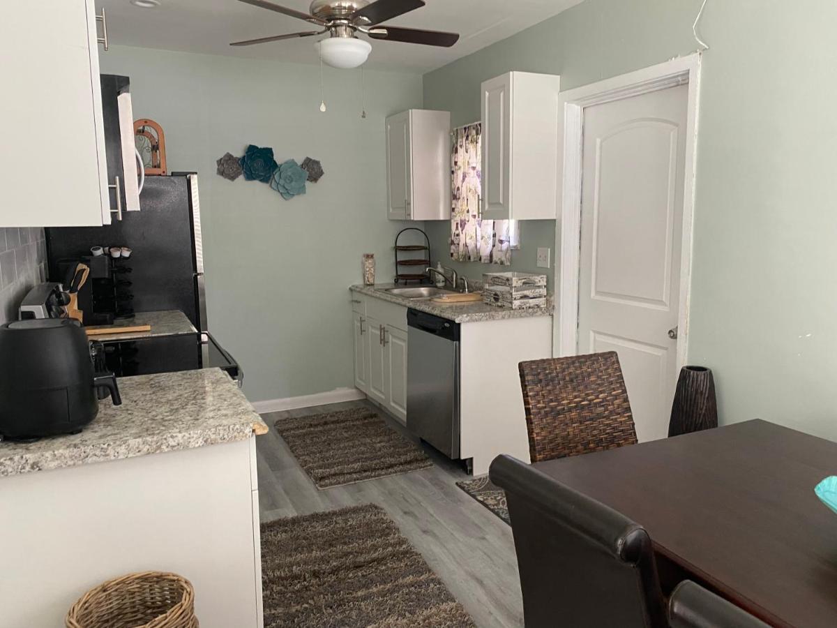 5 Min To Beach Large Living Room Fenced Backyard Bbq Firepit Driveway Boat Parking Lake Worth Beach Exterior foto