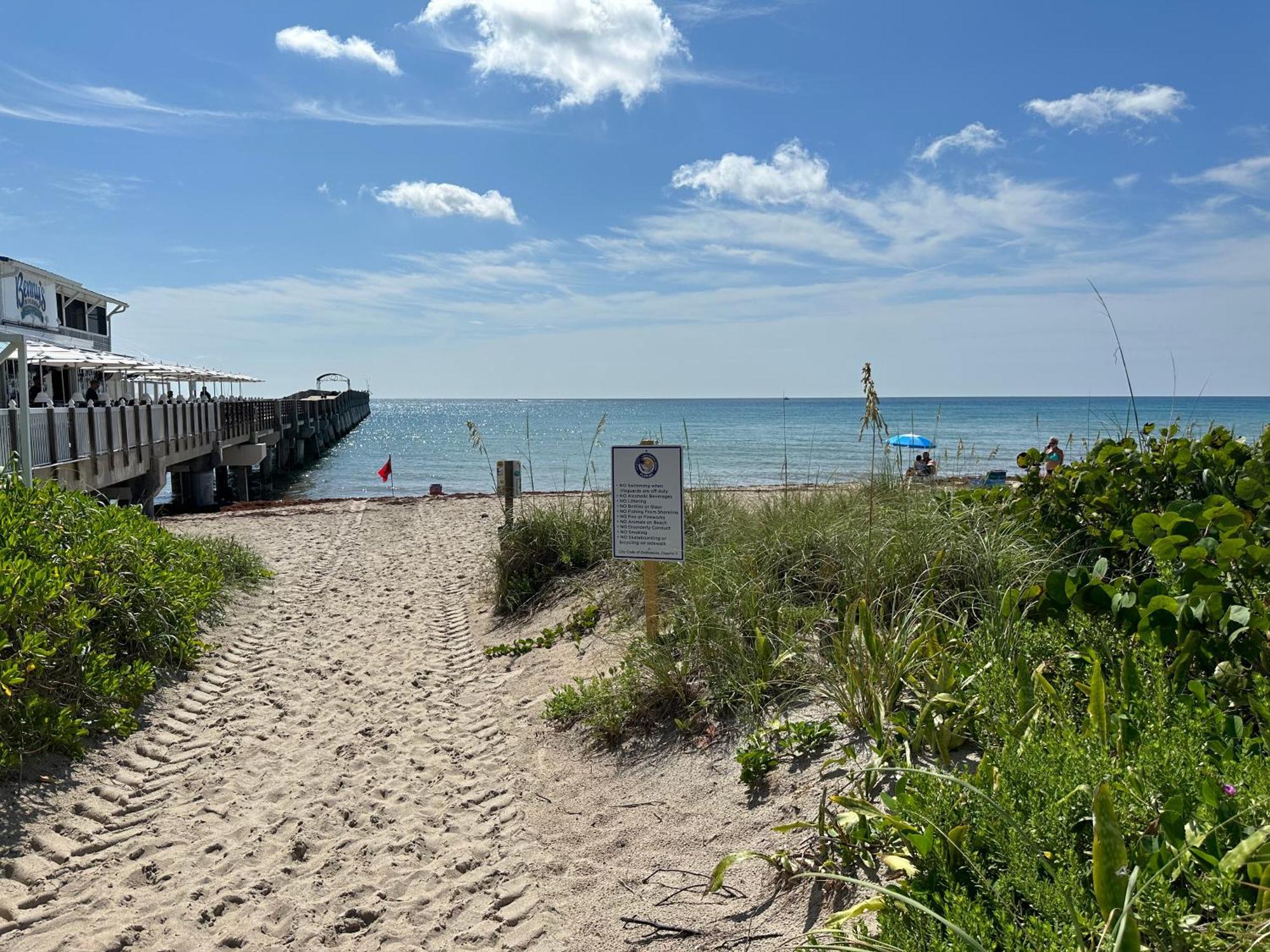 5 Min To Beach Large Living Room Fenced Backyard Bbq Firepit Driveway Boat Parking Lake Worth Beach Exterior foto